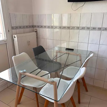 112 Confortable , 5 Lits ,2 Wc *
